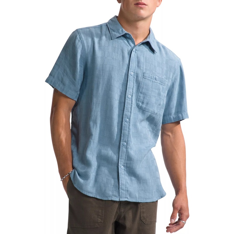 The North Face Mens Regular fit Short Sleeve Button-Up Shirt Large Blue Solid